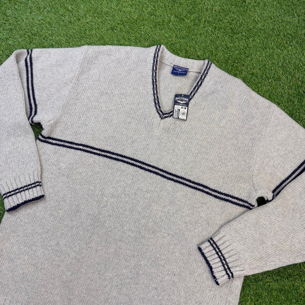 Steve & Barrys Mens V-Neck Sweater Large Oatmeal Navy Blue Striped Knit 14327